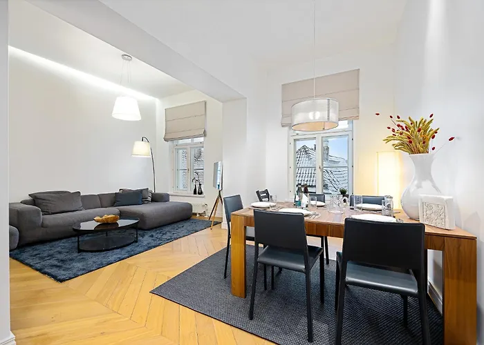 5stories Luxury Space In Old Town With Care Apartamento